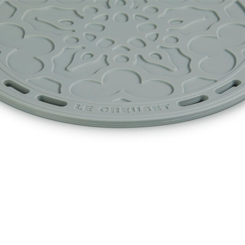Le Creuset Heritage Silicon Trivet 20cm image number 9